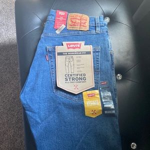 Mens Levi Workwear Fit Brand New